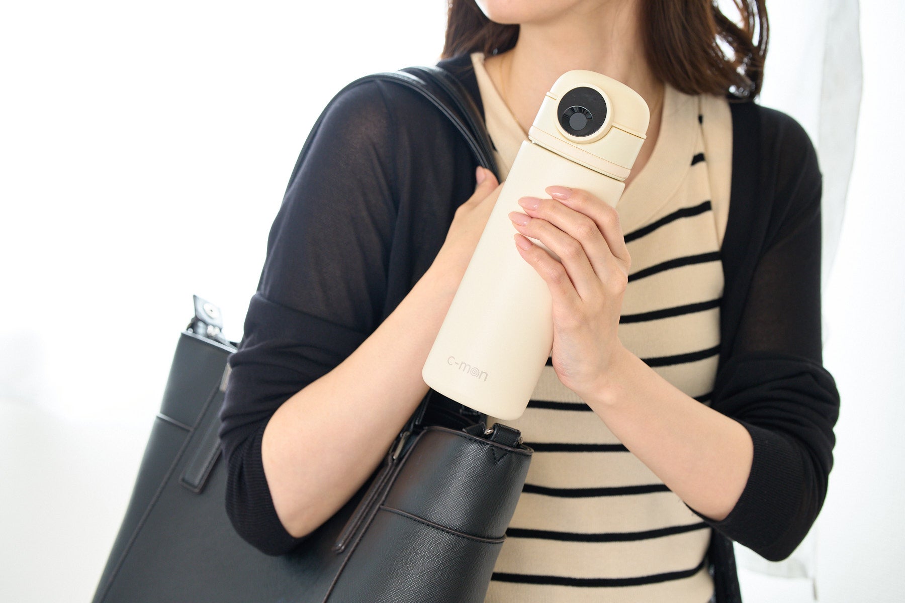 指紋認証機能付きスマートボトルc-mon シーモン ペールピンク 飲み物に