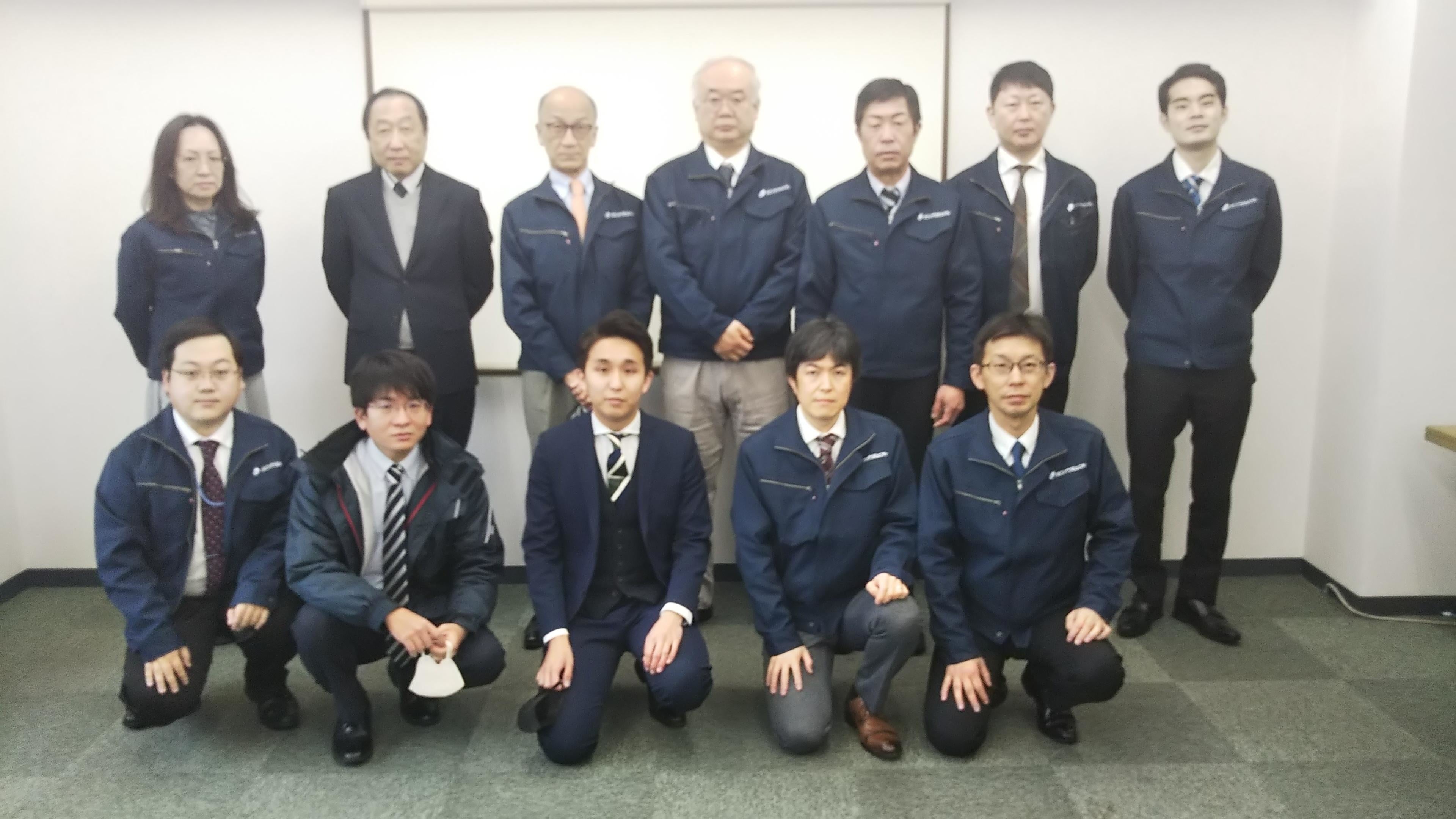 株式会社リビングコミュニティ 集合写真