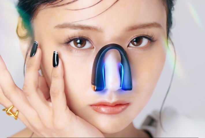 EMSと光LEDでトータル美鼻ケア、究極の鼻専用美顔器「QNose」が新発売 EMSと光LEDでトータル美鼻ケア、究極の鼻専用美顔器「QNose」が新発売