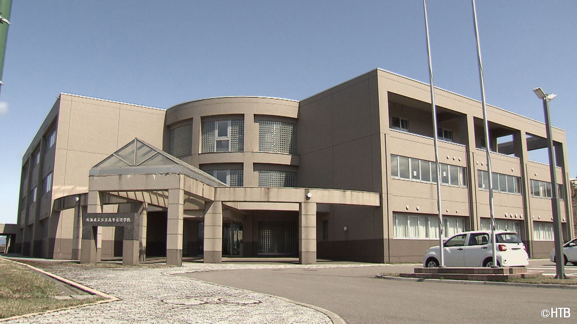 テレメンタリー2022「やっぱり、看護師になりたかった…」(C)HTB