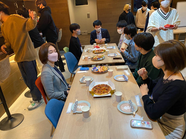 フランクな懇親会の様子３