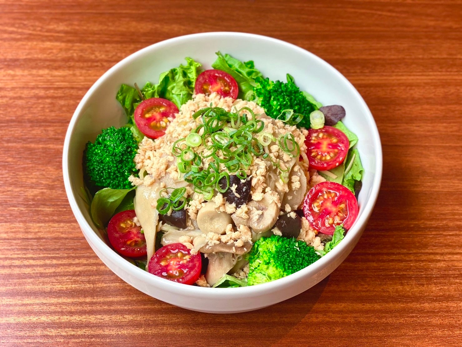 日本初】サラダパスタ専門店の SalaSpa が送る 秋を香りで、目で、口で