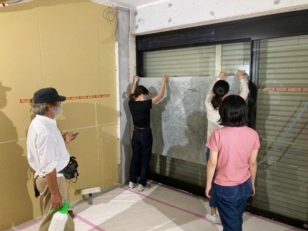 作業をする学生の様子