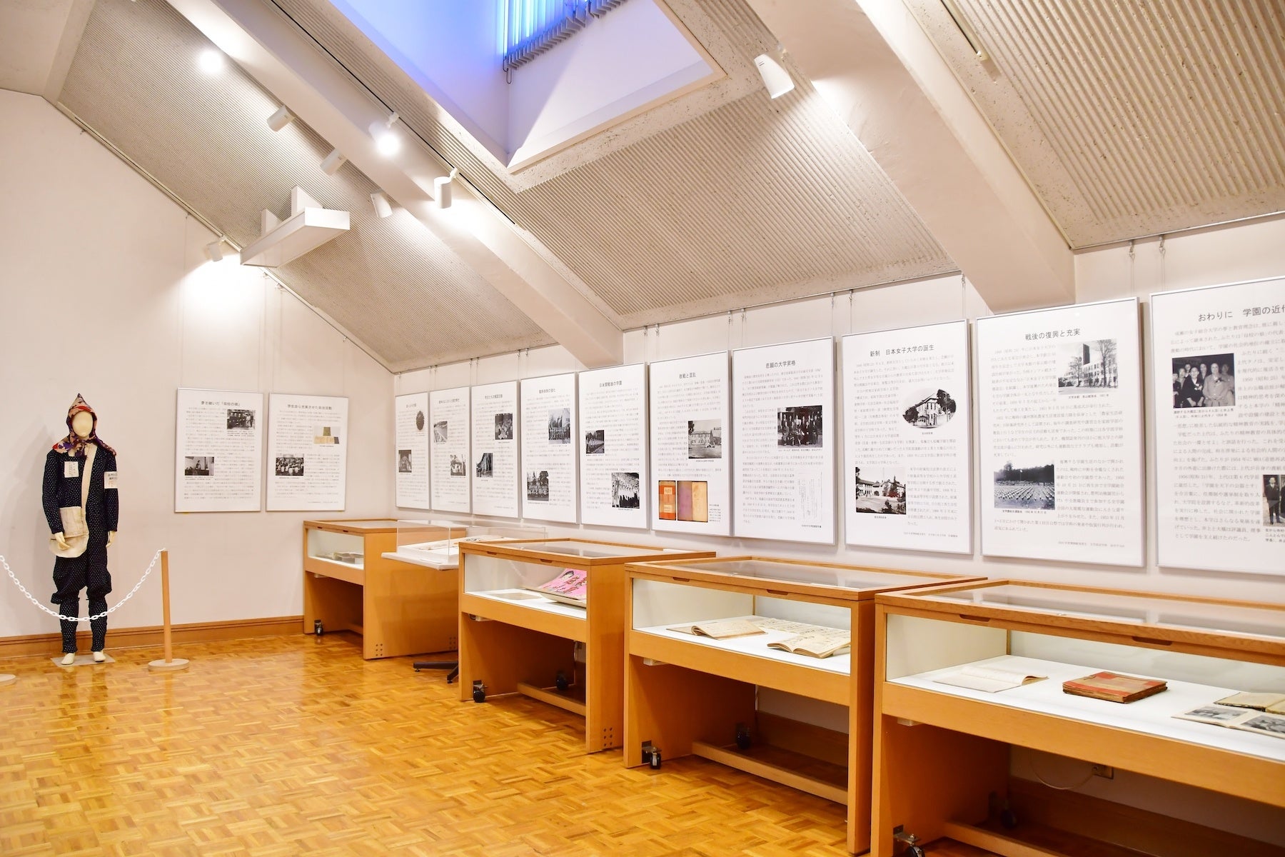 展⽰室の様⼦