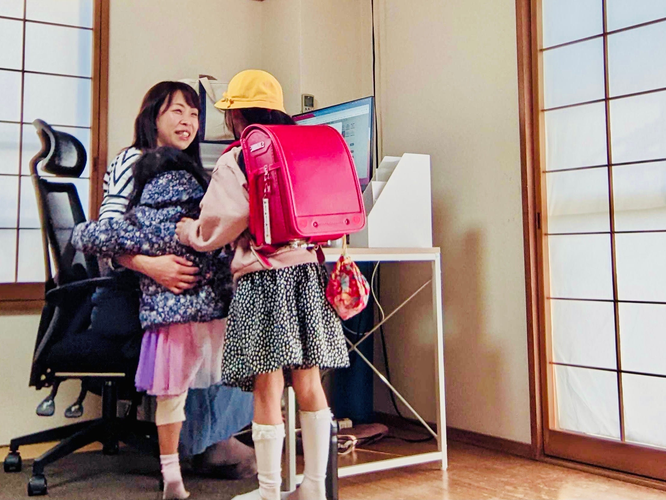 「おかえり」と子どもを迎えられることが在宅ワークの魅力のひとつ。