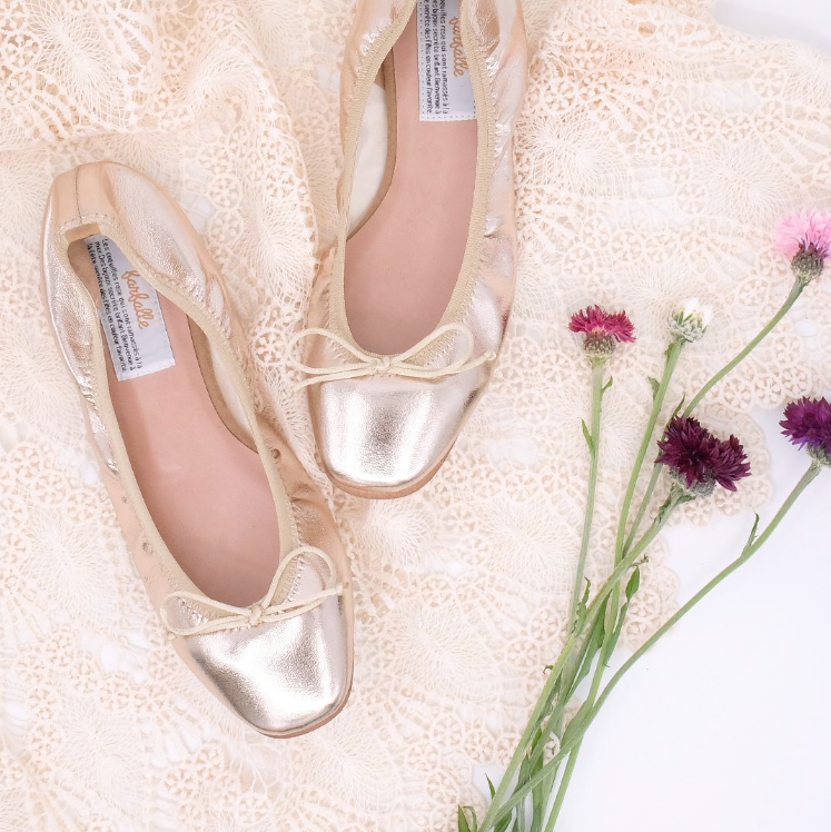 足元から光っちゃう【ファルファーレ】のゴールド