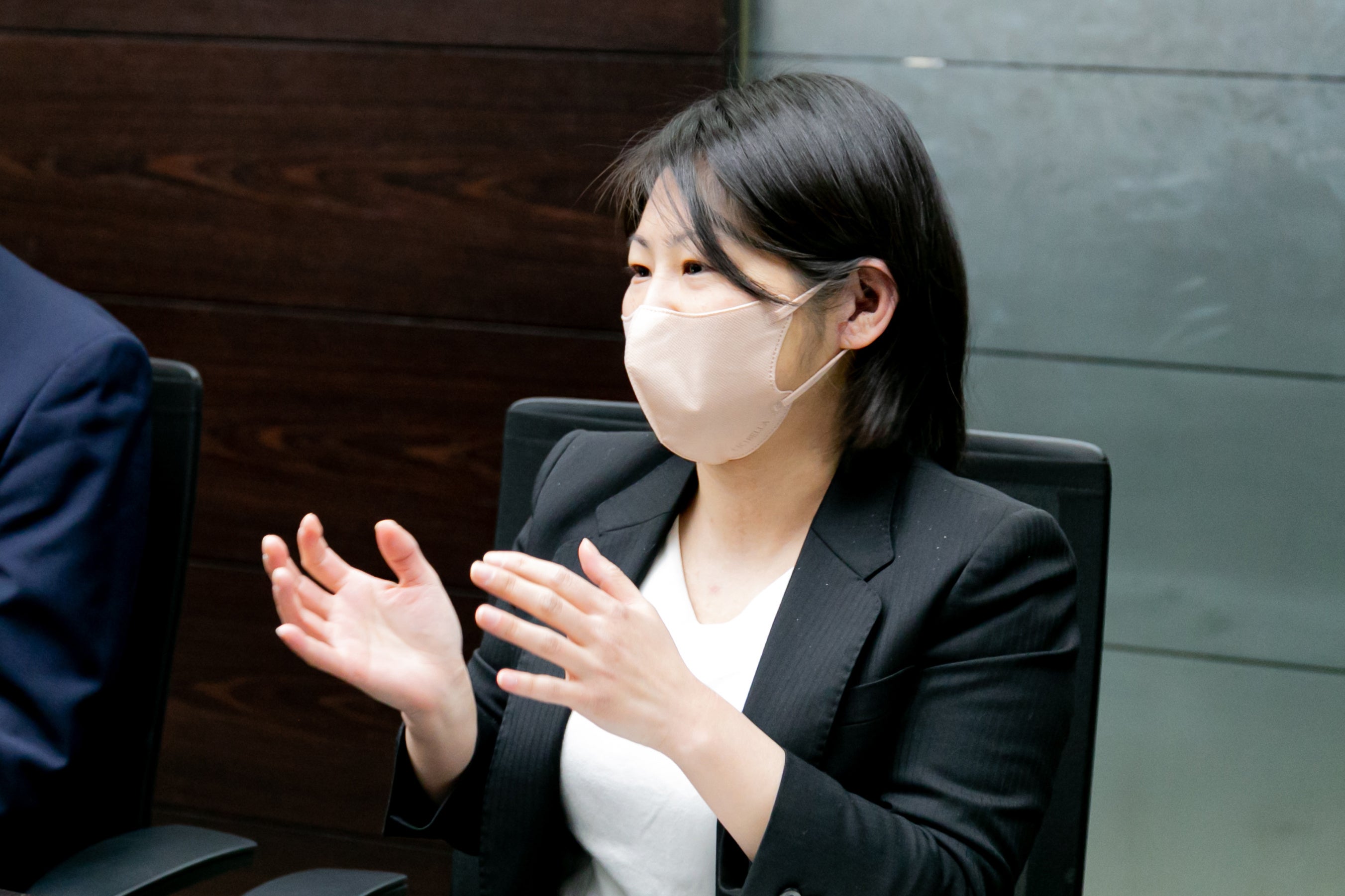 プロジェクト向け 接客トレーニング担当 地引スタッフ