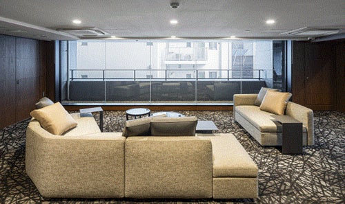 ラウンジホール