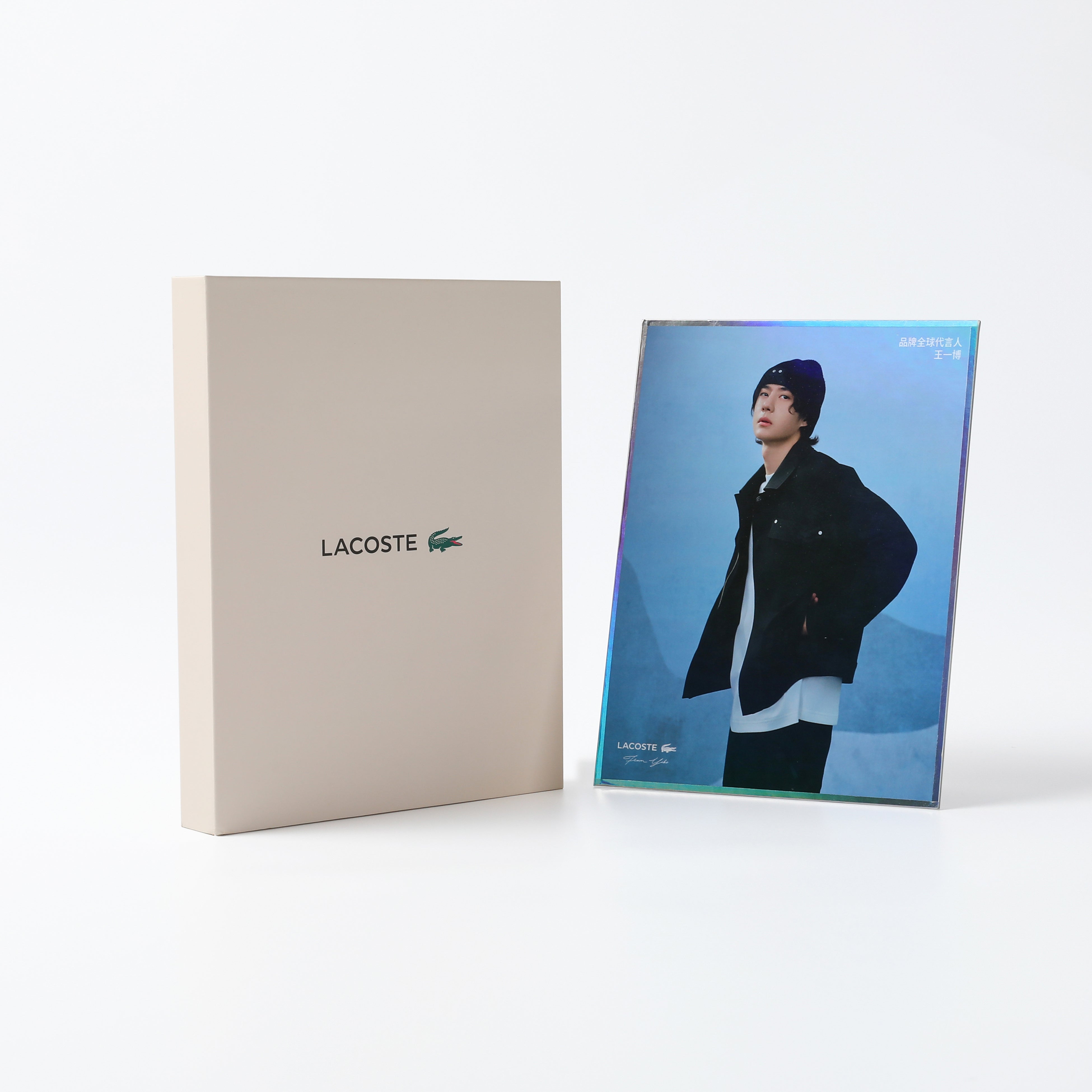 LACOSTE、初の「LACOSTE from YIBO」FW25コラボレーションコレクション
