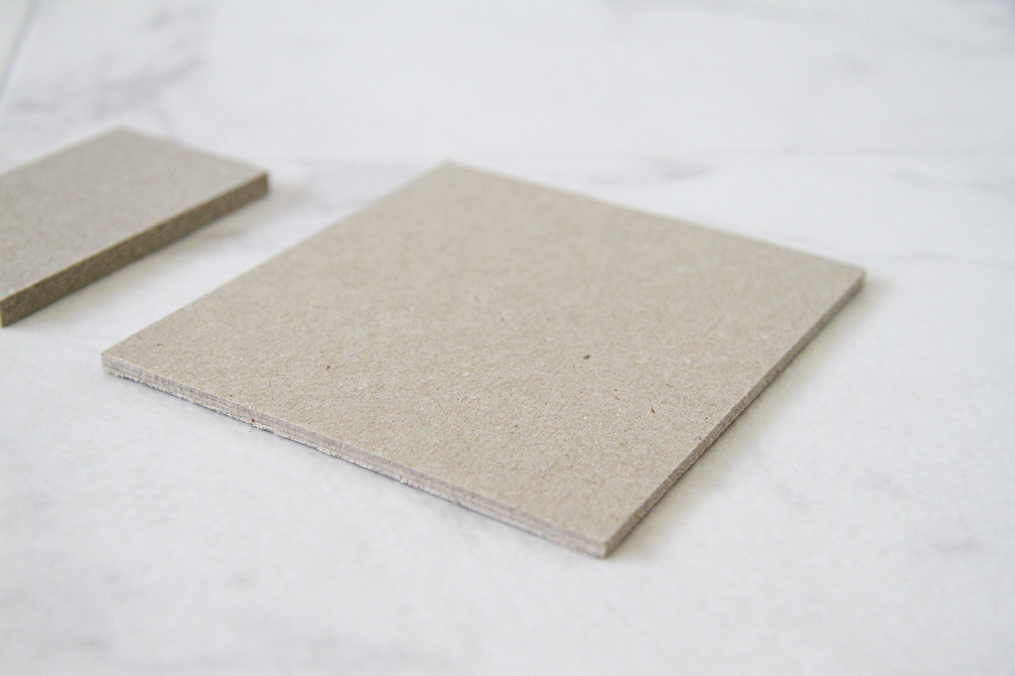 紙製板紙（フラットボード）