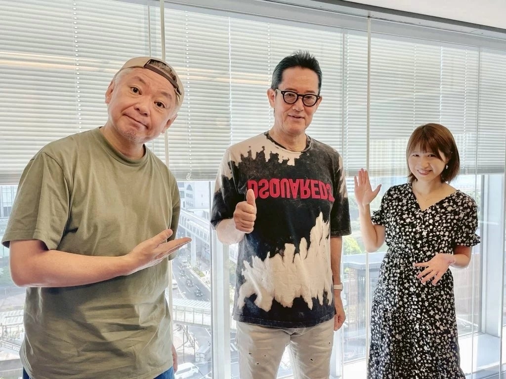 左から）鈴木おさむ、山下真司、坂口愛美