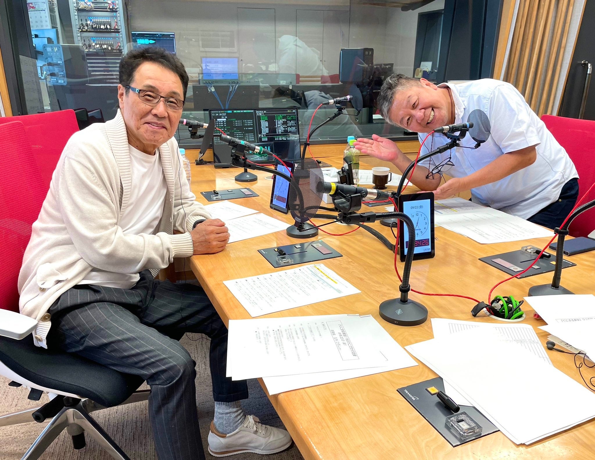 左から）五木ひろし、野村邦丸