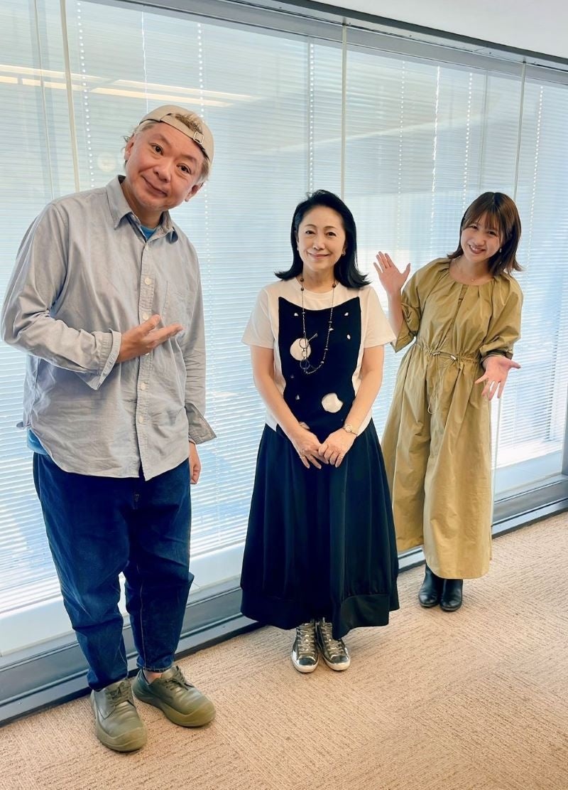 左から）鈴木おさむ、石川さゆり、坂口愛美