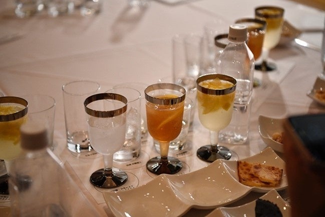 鈴村健一と白石晴香が日本酒造組合中央会とコラボ!本格焼酎&泡盛の魅力を学ぶ 鈴村健一と白石晴香が日本酒造組合中央会とコラボ!本格焼酎&泡盛の魅力を学ぶ