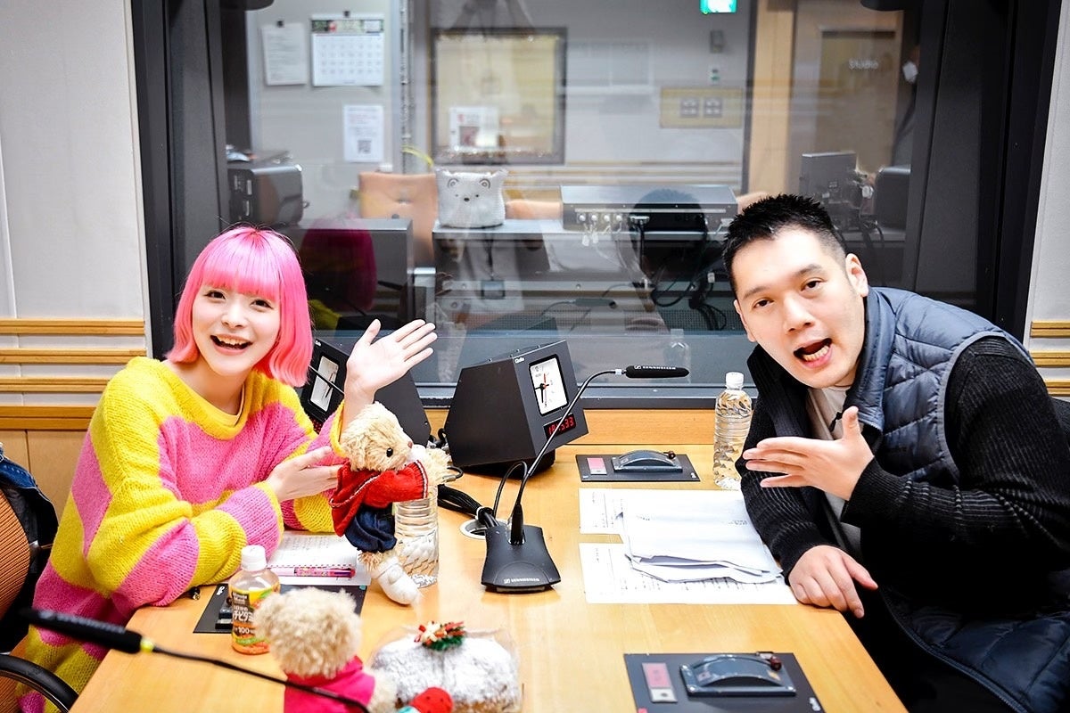 （左から）アンジェリーナ1／3、神田伯山