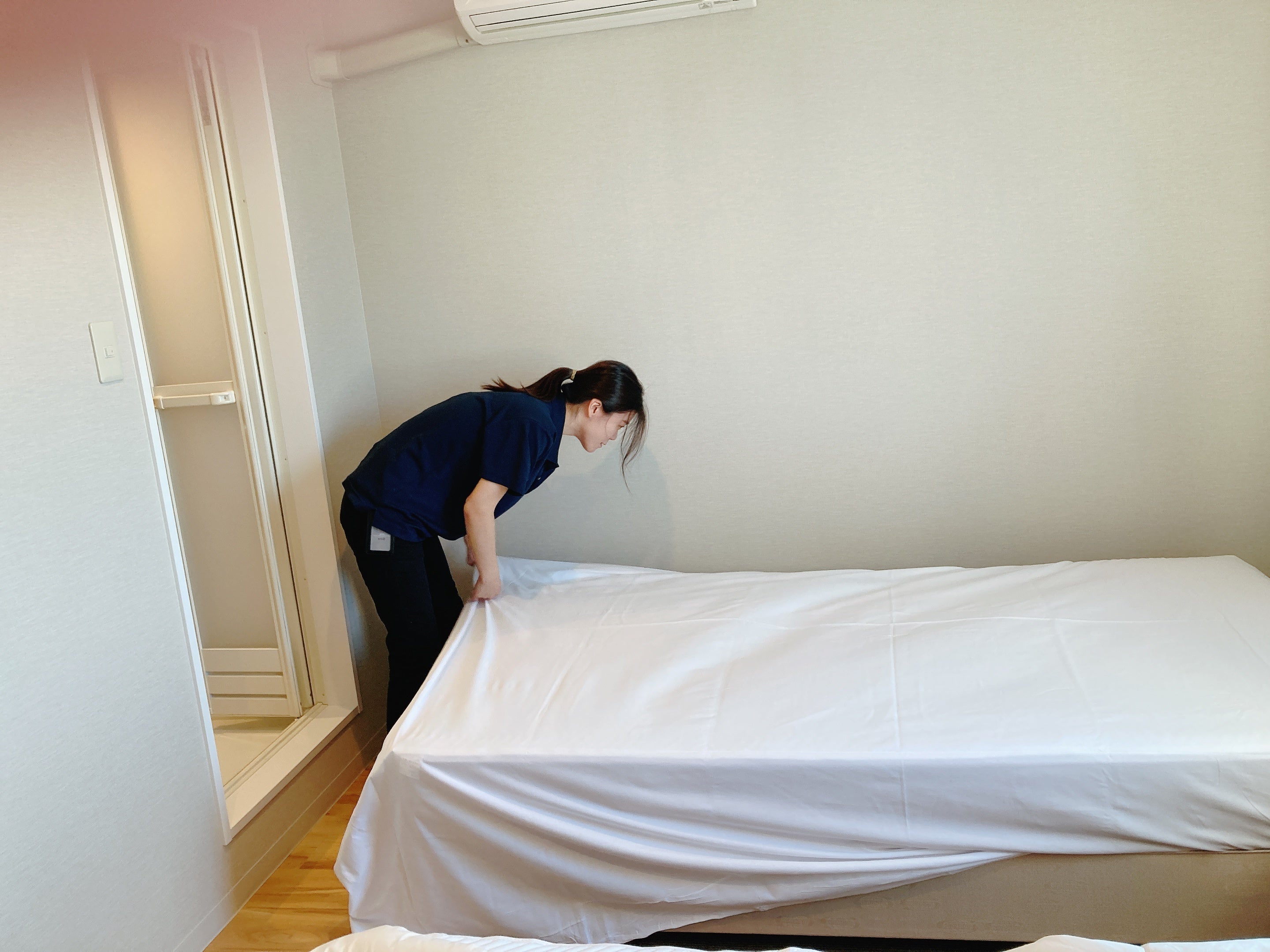 ベッドメイキングイメージ