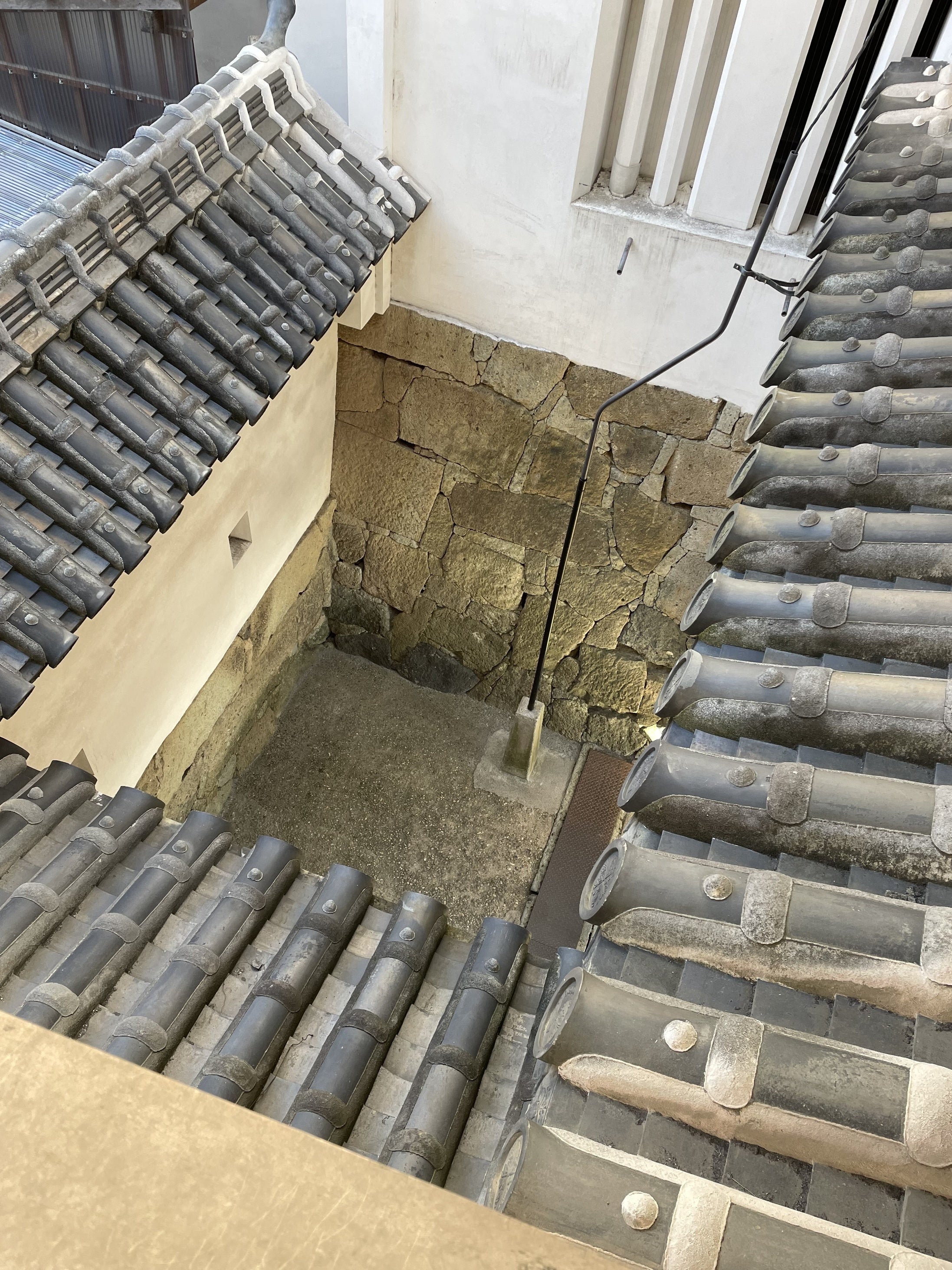 西小天守から見た桝形空間