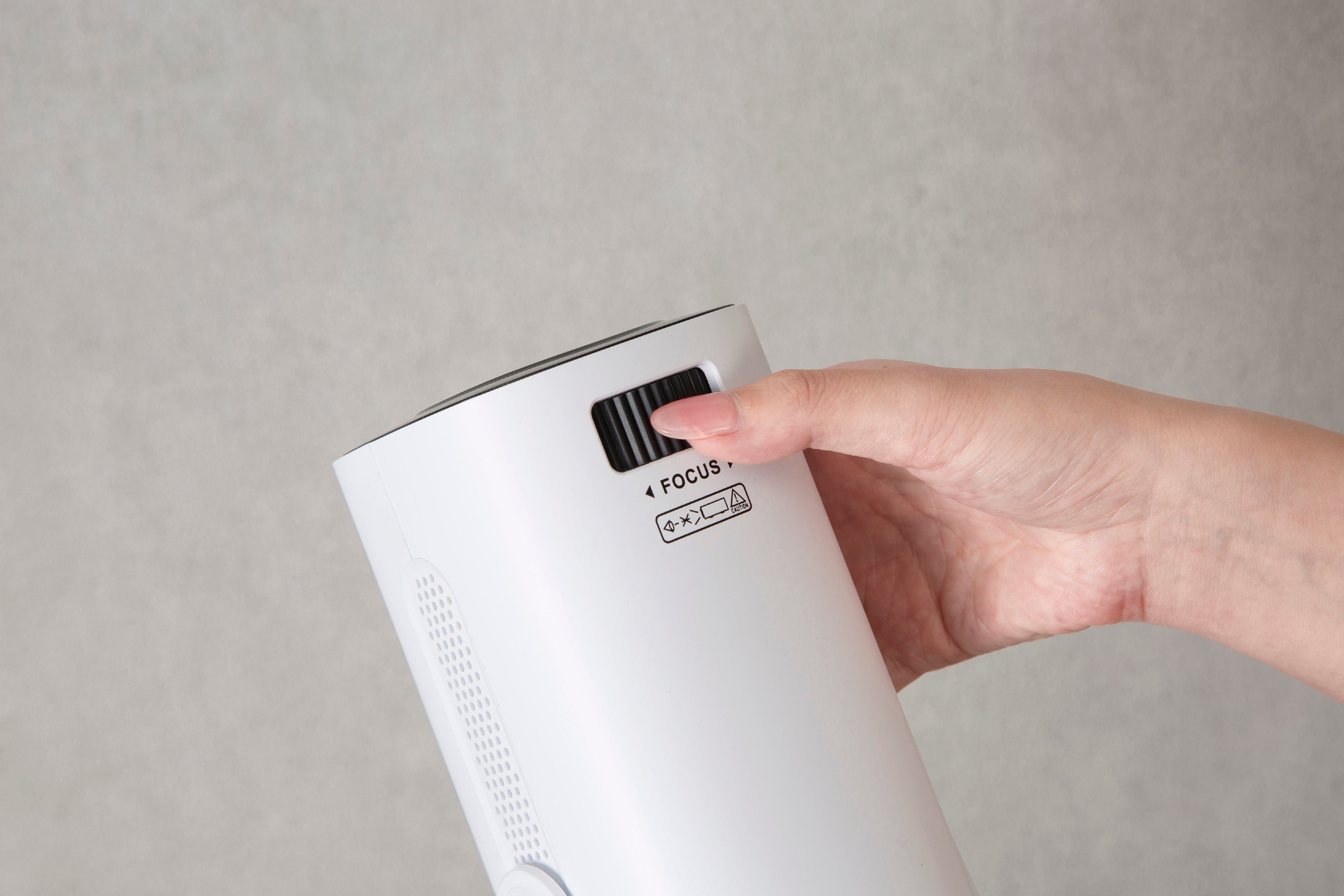 【新品未使用】ホームプロジェクター ニトリ ニトリ】簡単設置で、どこでも大画面が楽しめる！1万円を切る