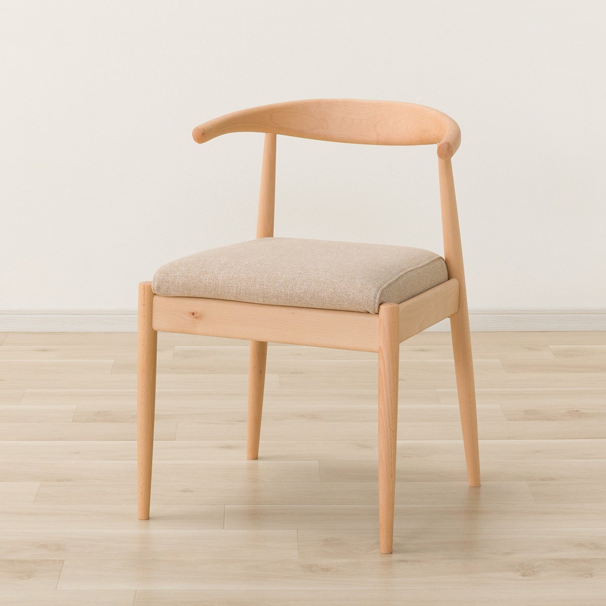 ニュースリリース】ニトリ ポケットコイル座面の曲木チェア「C-011」を