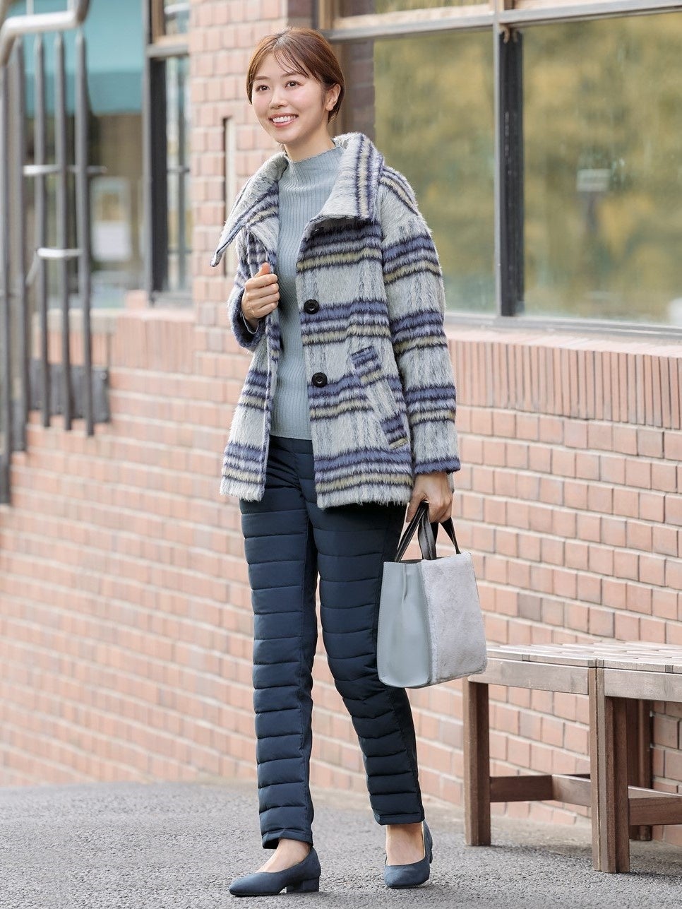 ※ダウンパンツは、コートと合わせても◎