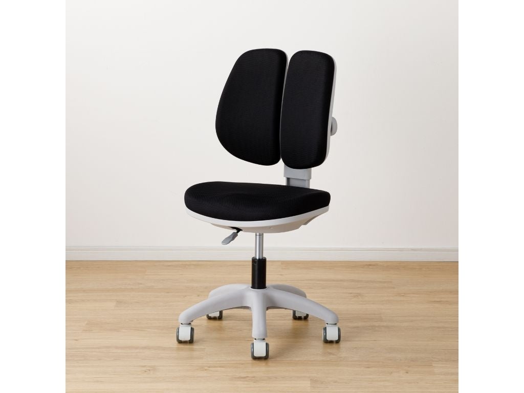 【専用】ニトリ　学習机　①本体机のみ　2024年1月購入美品 ニトリ初！抗ウイルス・抗菌加工タイプの学習机が新登場 | 株式