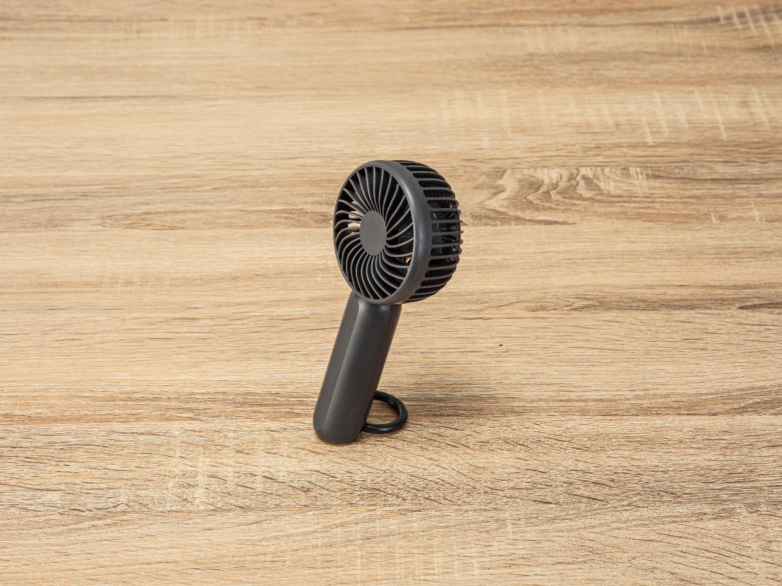 カラビナ付きハンディファン