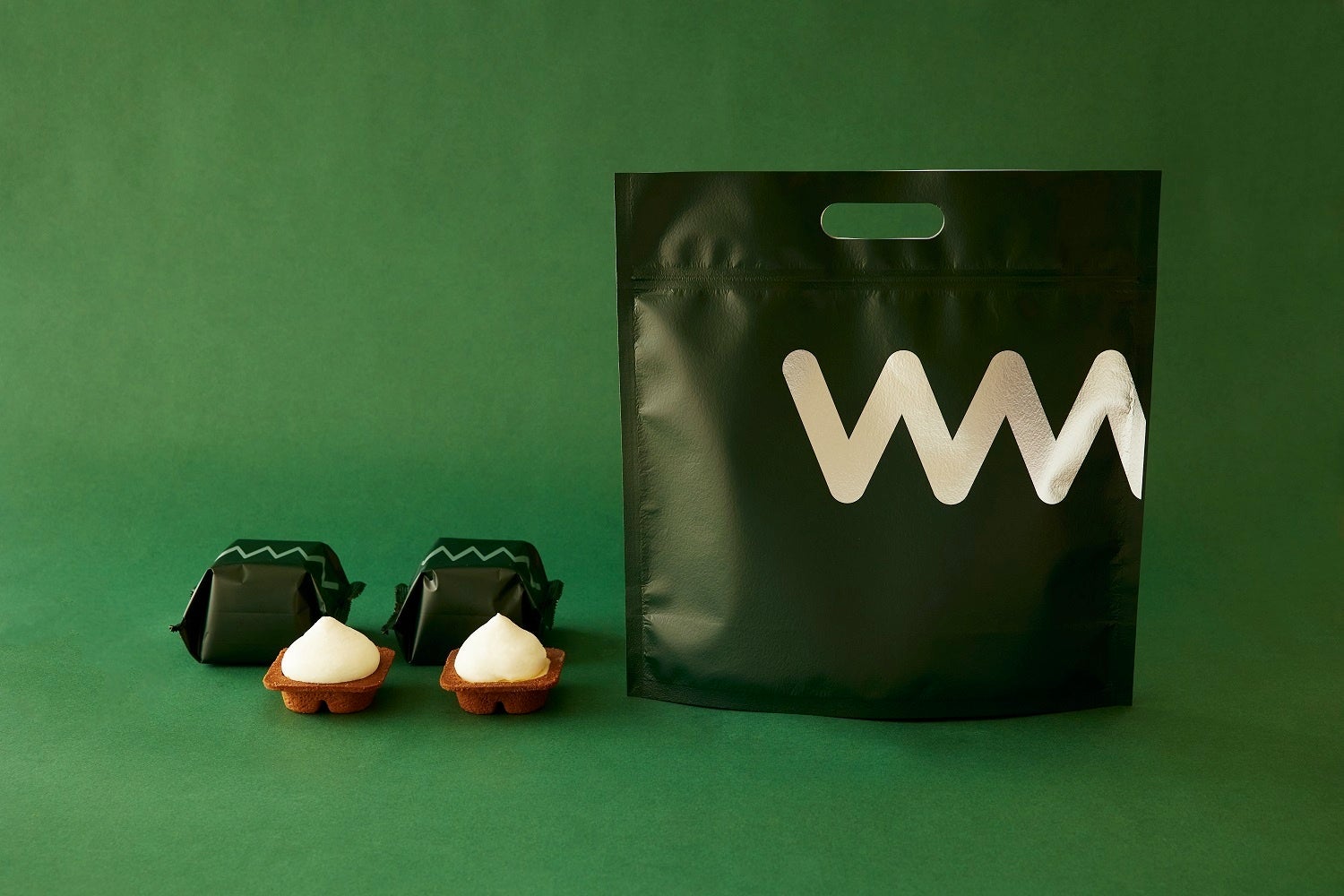 名古屋での販売は保冷機能のあるオリジナルパッケージで。