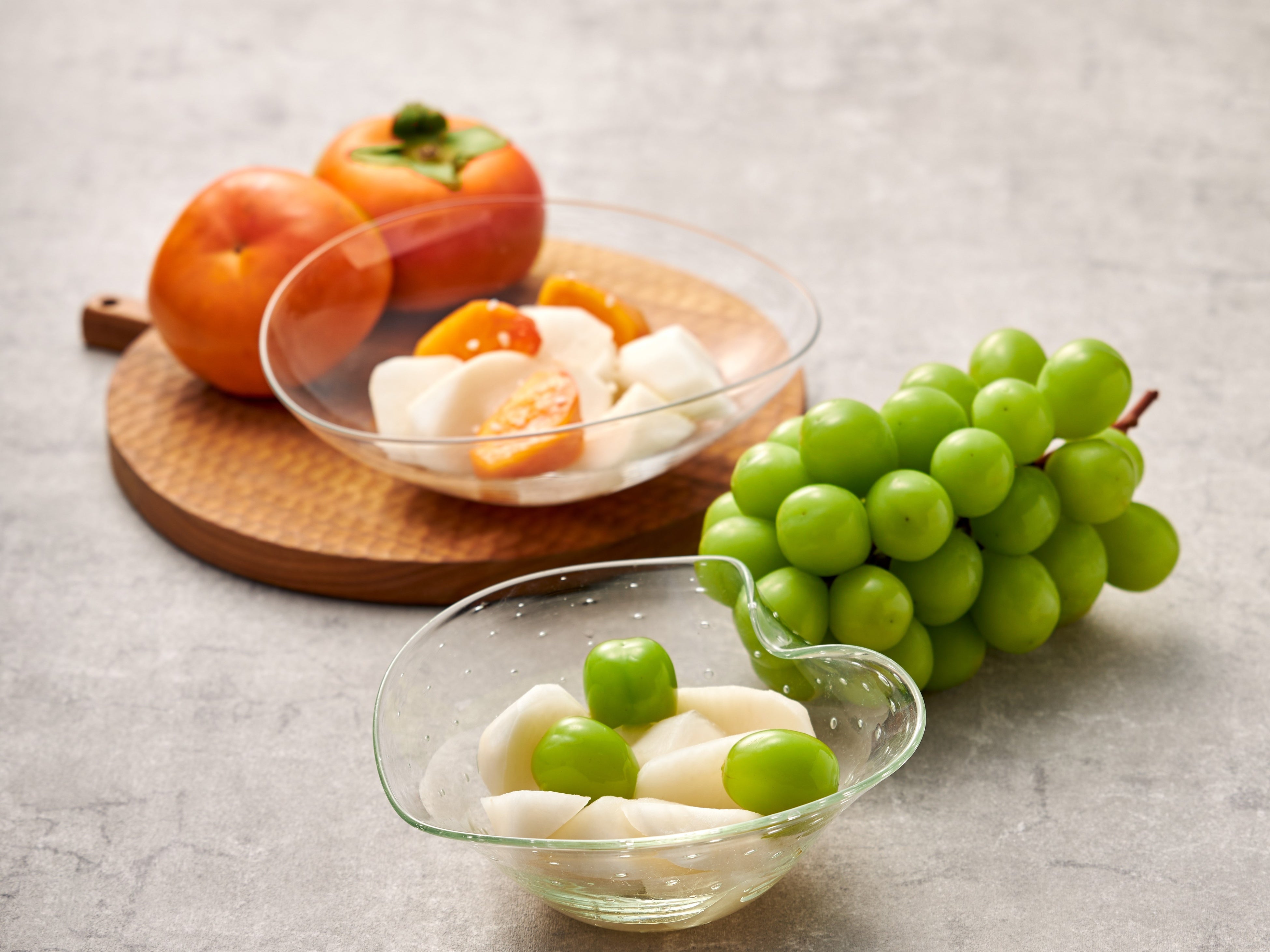 ◆フルーツと皮付大根の美味しい出会い　「なごり柿」「葡萄のしずく」