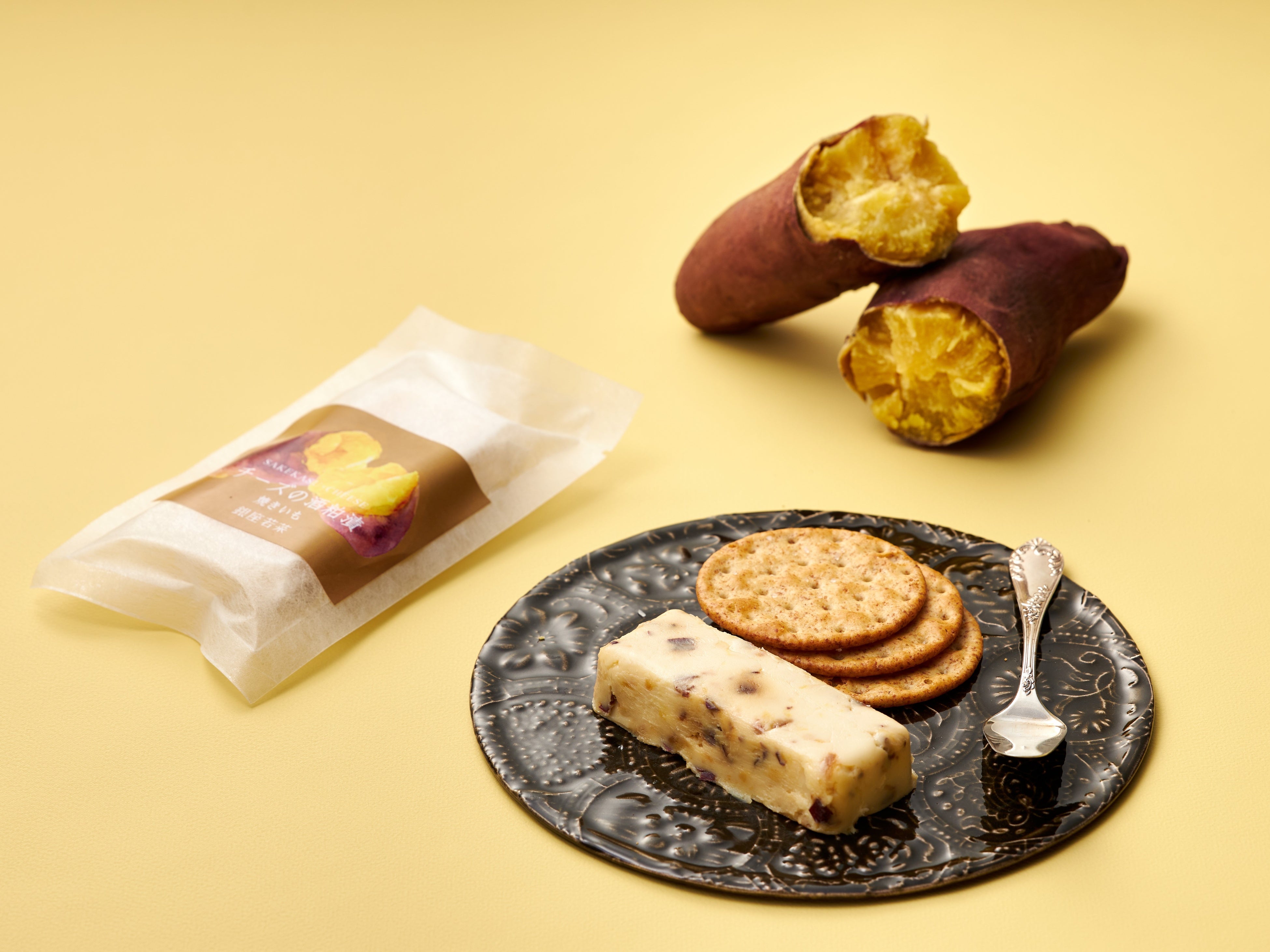 ◆注目の焼き芋チーズは東京駅限定販売！