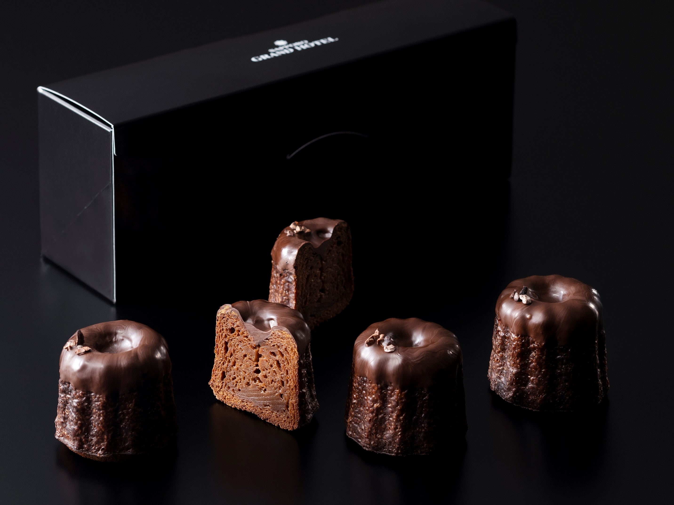 カヌレショコラ