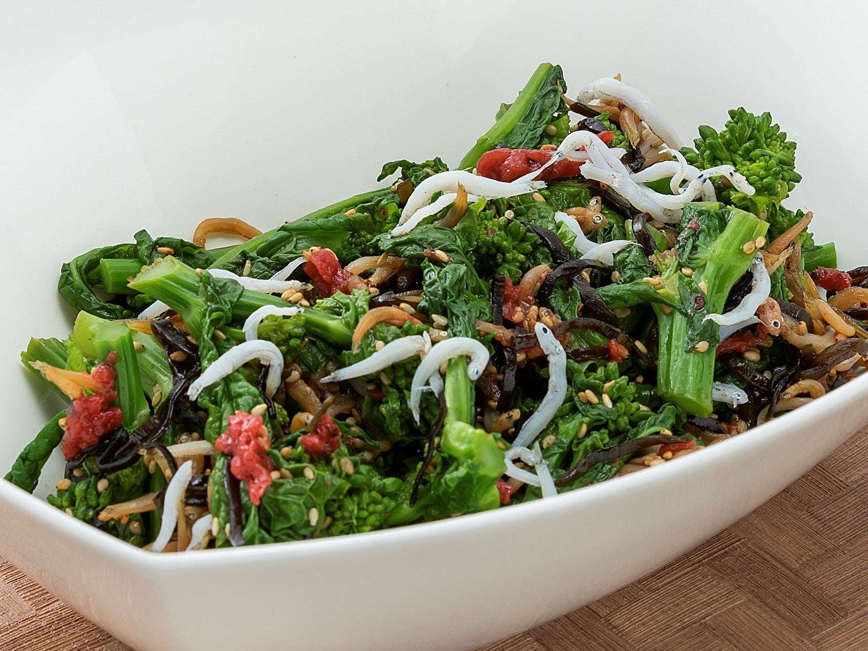 菜の花の梅シラスごま昆布和え