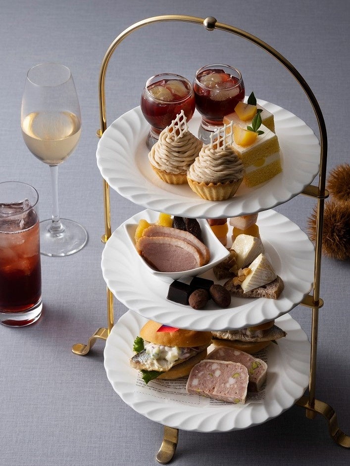 9月の夜のアフタヌーンティーセット