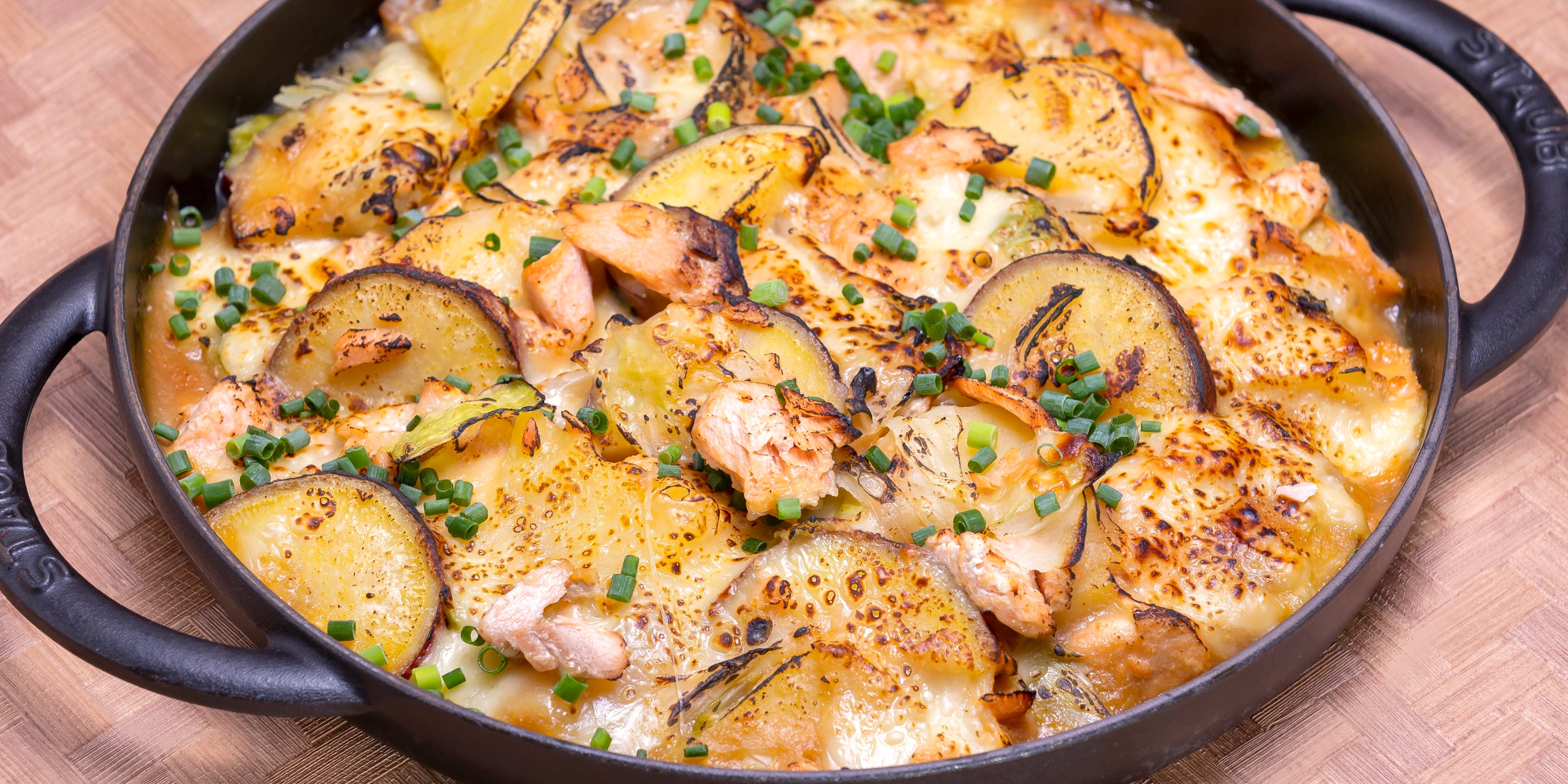 秋野菜とサーモンの味噌チーズ焼き