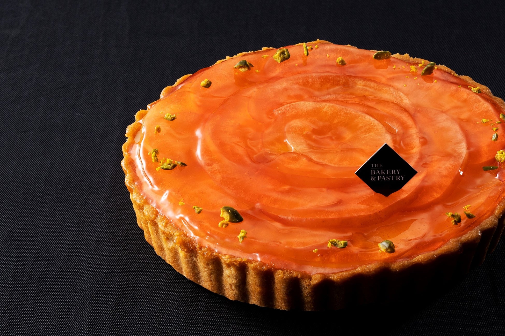 「ザ・ベーカリー&ペイストリー」りんごとフロマージュのタルト