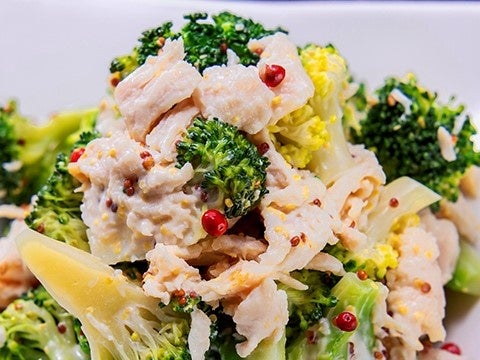 ほぐし鶏とブロッコリーのマスタード和え