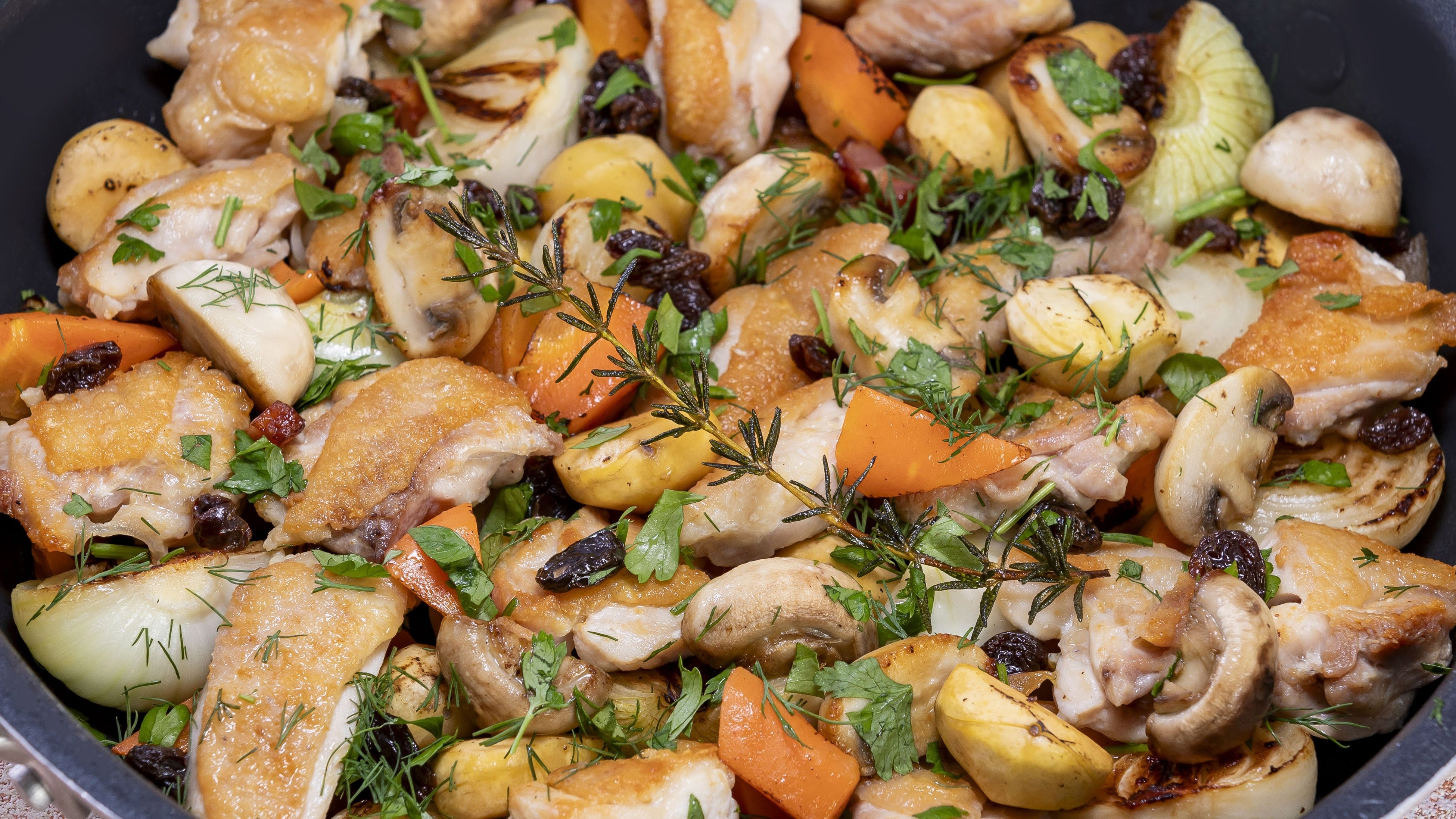 鶏肉と秋の味覚のグランメール