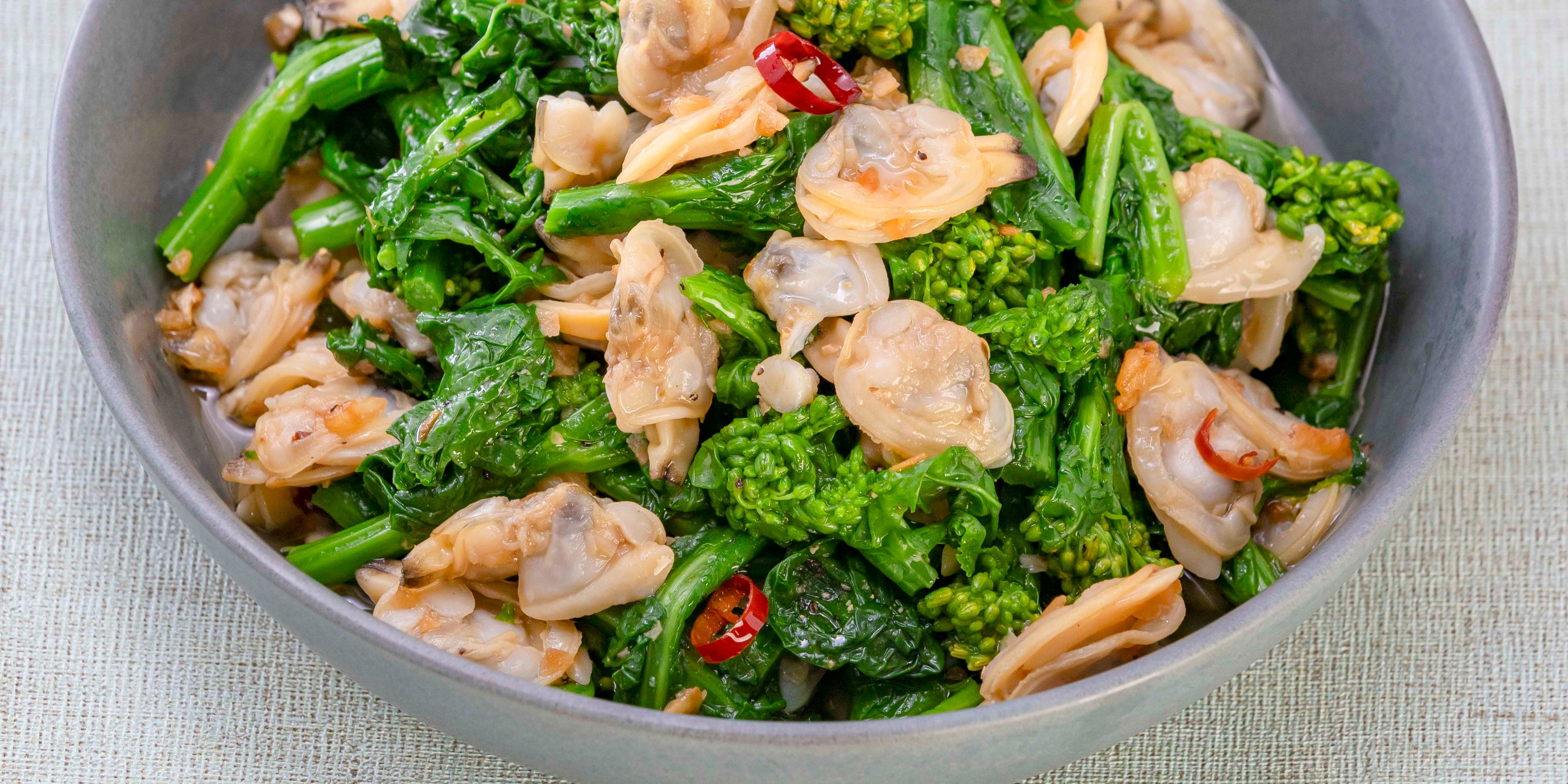 菜の花と浅利の アーリオオーリオ