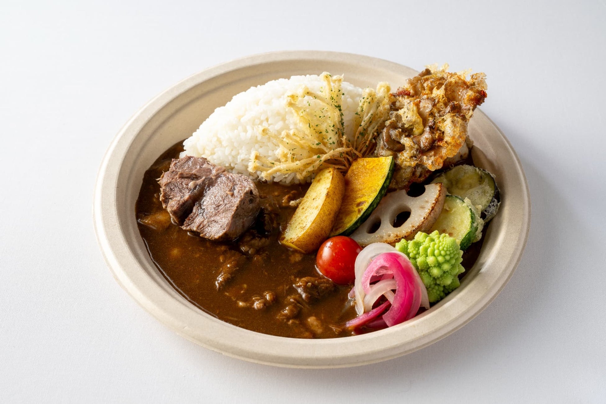 神戸ビーフカレーと彩り野菜