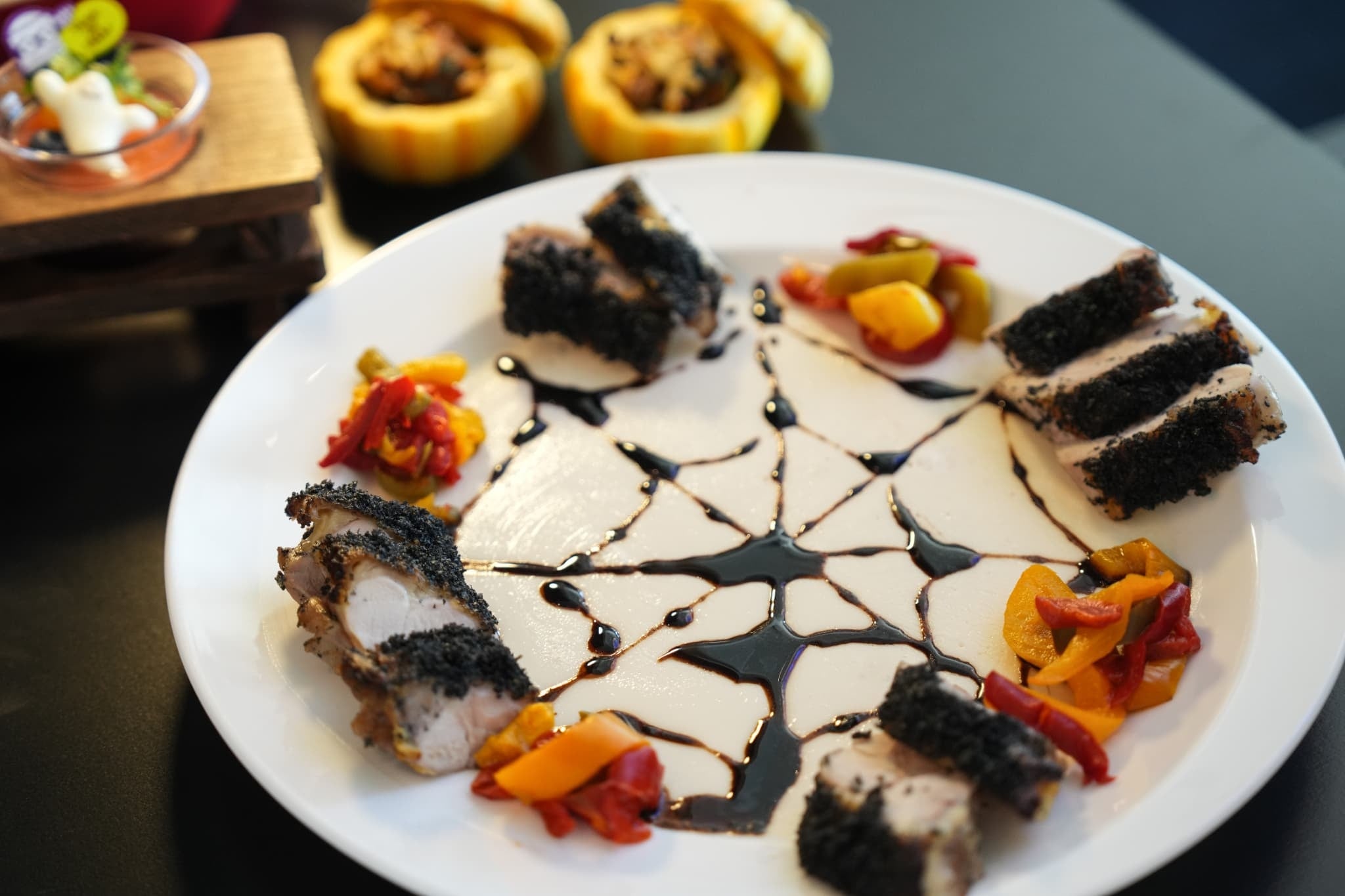 淡路鶏のシャチ風ディアブル スパイダー仕立て