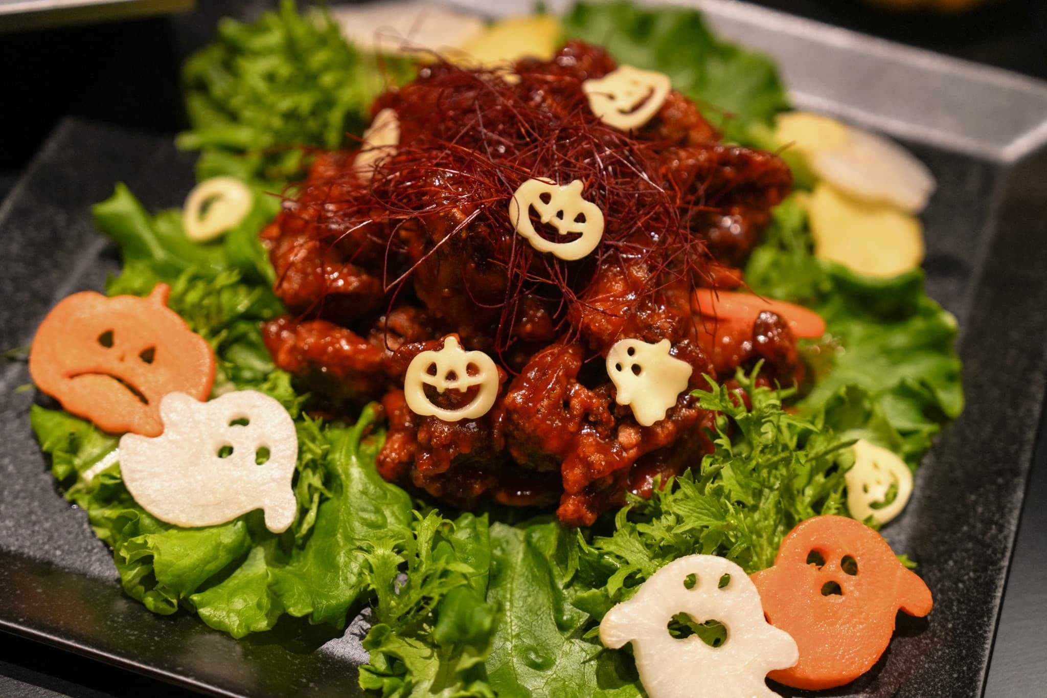 見た目ほど辛くないよ！悪魔のフライドチキン