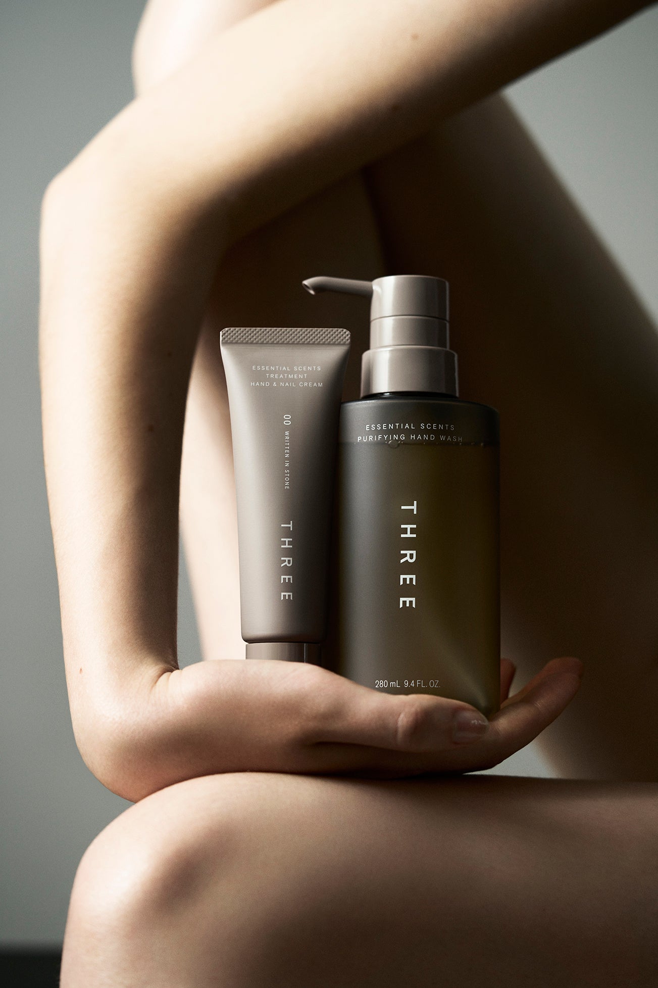 精油科学で変わる、THREEハンド&ボディケアが登場 | 株式会社