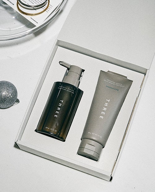 THREEのエッセンシャルセンツシリーズに、限定ギフトボックスが登場