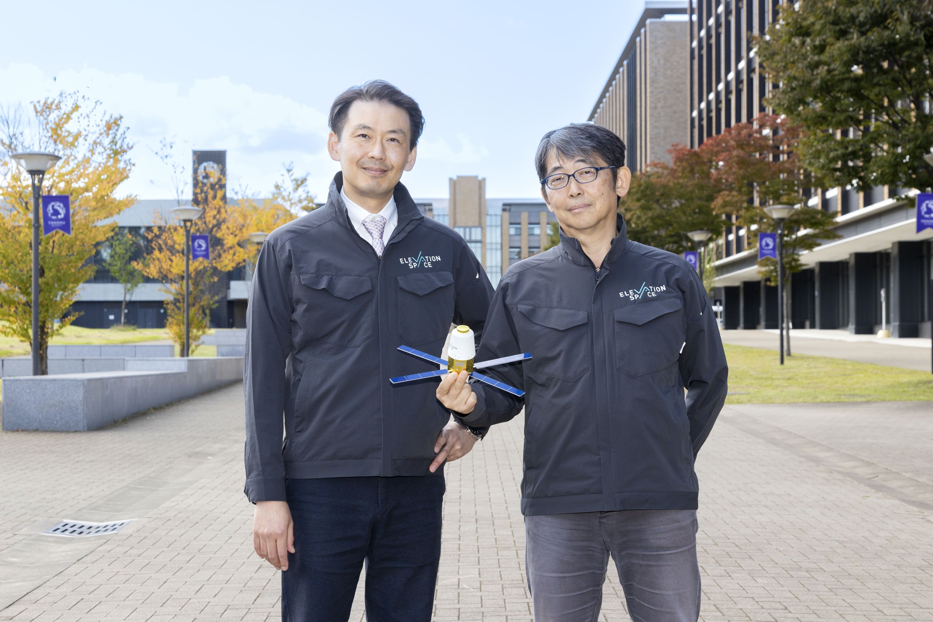 写真左から、共同創業者兼取締役 桒原、CTO 藤田