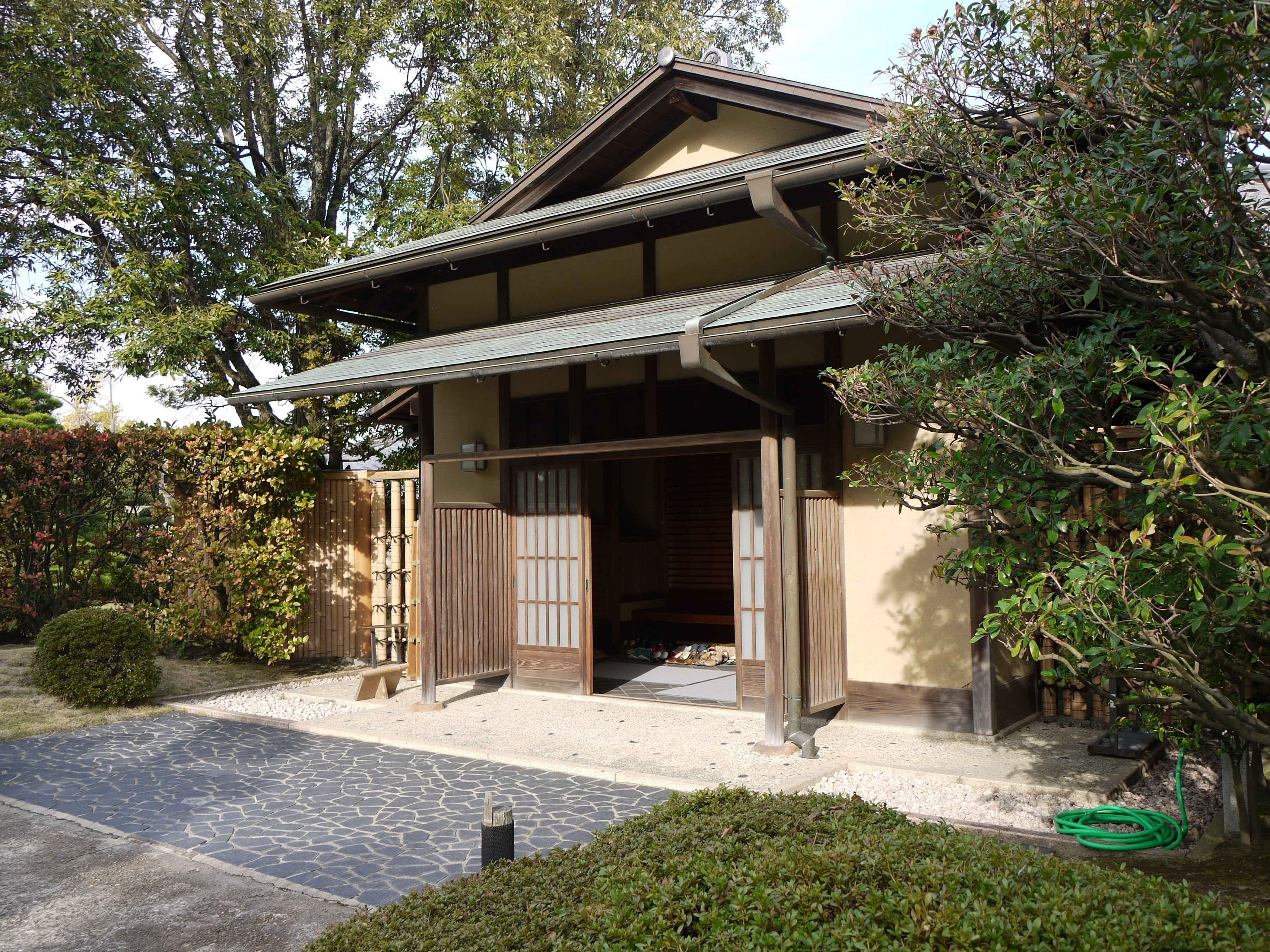 日本庭園茶会館入口