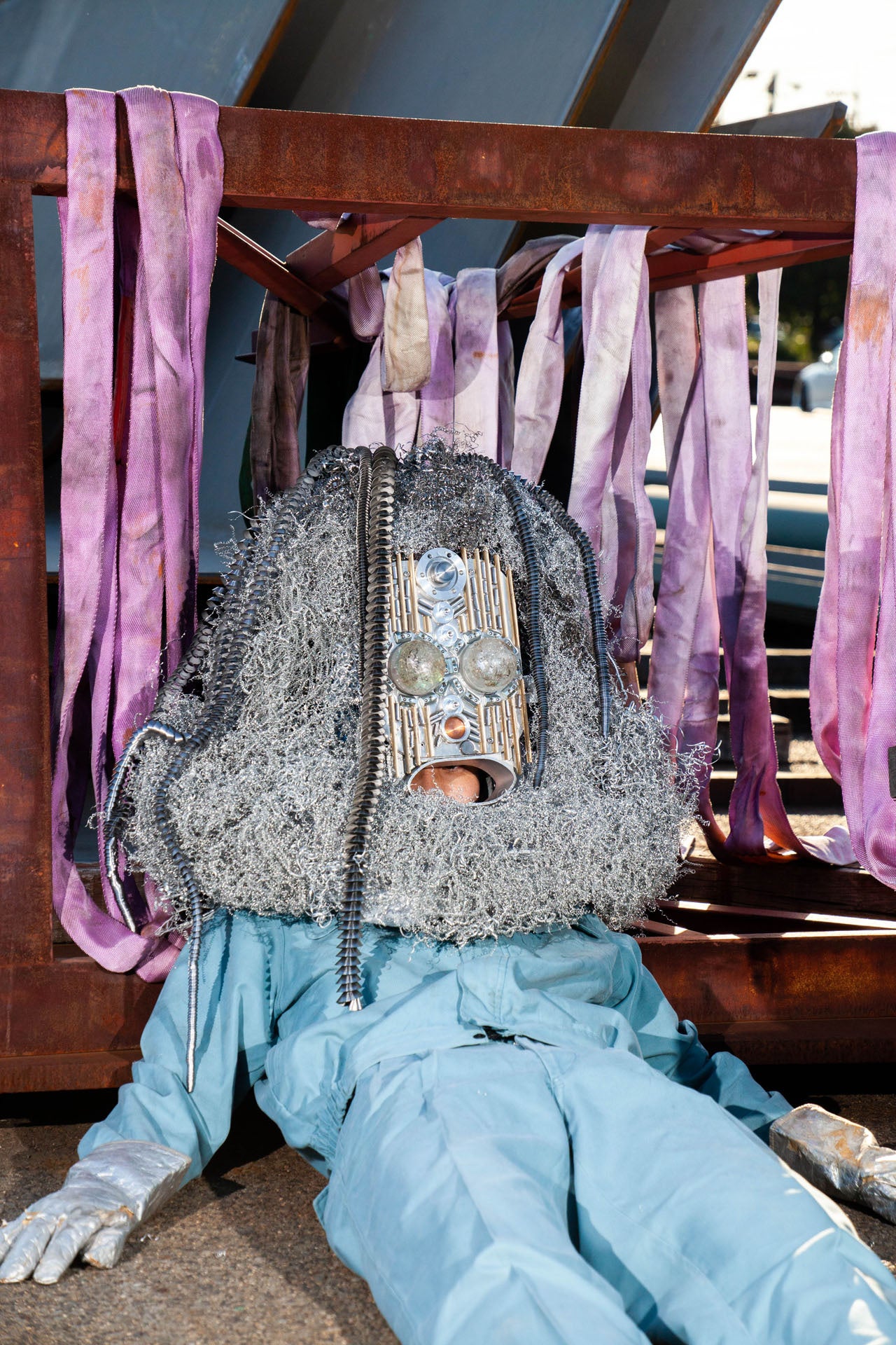 YUGEN Gallery】ゴミであらゆる価値観をくつがえす！造形作家・石田