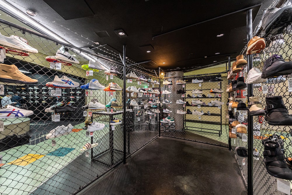 『Lightning(ライトニング)』2022年3月号「俺だけの空間。」／第2特商「冬のスニーカー。」