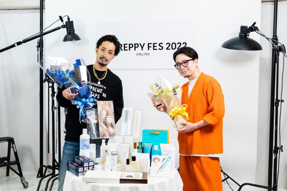 「PREPPY FES 2022 ONLINE」/リアルトレンド大賞2021グランプリ「LECO」内田聡一郎氏(写真右)と、メンズトレンド大賞2021グランプリ「OCEAN TOKYO WHITE」の七五三掛慎二氏(写真左)