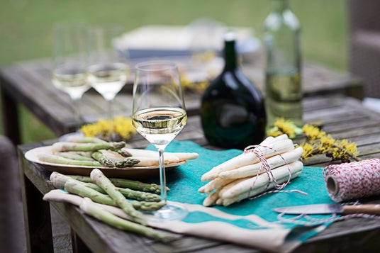 ホテルグランバッハ東京銀座|ドイツワイン・クイーン来日特別イベント「ドイツワインの夕べ 2026」を開催 ホテルグランバッハ東京銀座|ドイツワイン・クイーン来日特別イベント「ドイツワインの夕べ 2026」を開催