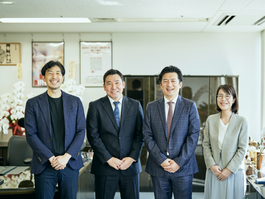 michinaru菊池、五十鈴関東(株) 朝岡部長、五十鈴(株) 鈴木勝CEO、michinaru横山