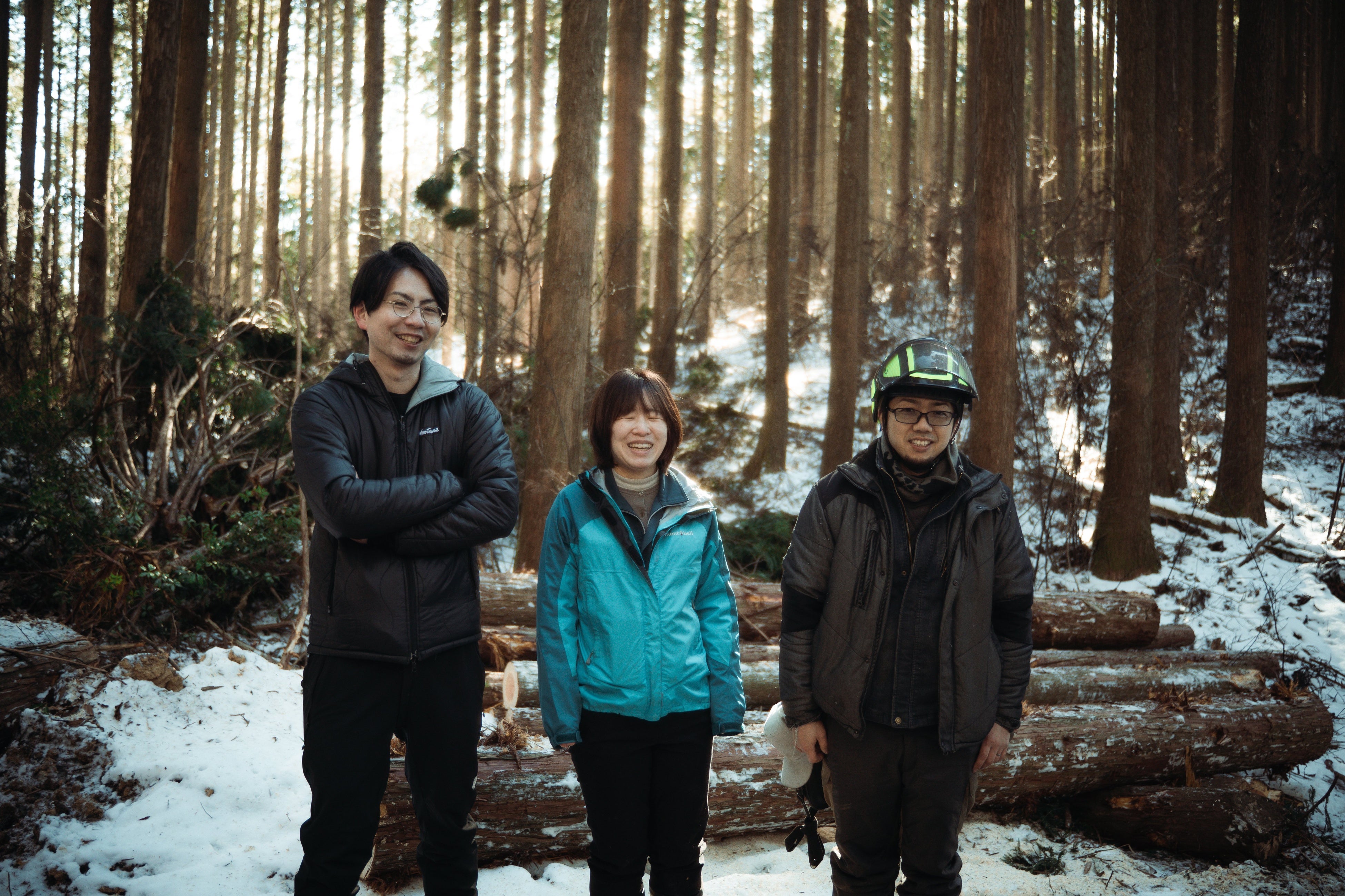 左からアーティストリー 大西功起、西垣林業 沼田真実さん、豊田森林組合 井原圭介さん